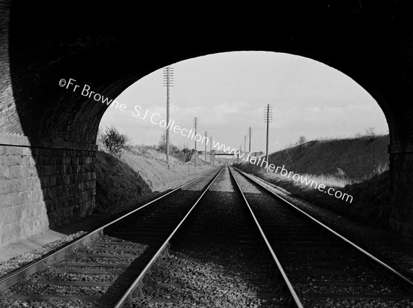 CONVERGING TRACKS UNDER BRIDGE